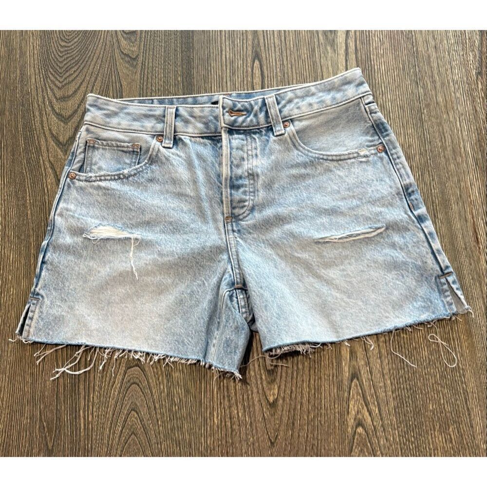 Express Boyfriend Midi Shorts Mid Rise Distressed Button Fly Denim Blue Size 4